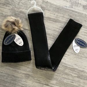 NWT Scoop hat and scarf bundle black